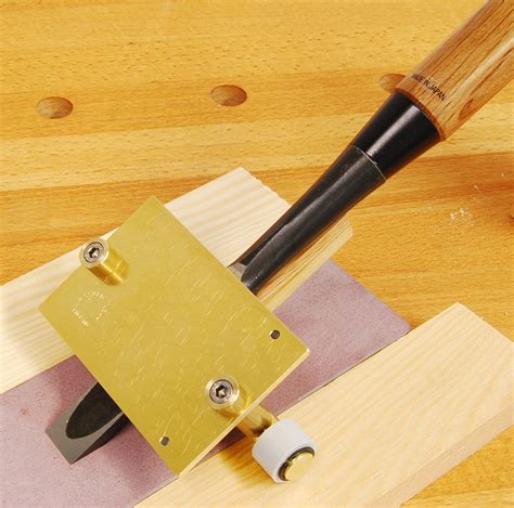 Honing honing helps keep a knife blade's existing edge straight and sharp. Richard Kell honing guides, bevel gauge