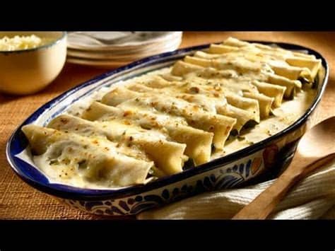 «no puedo comer sushi (pescado crudo), pero como receta de polvorosas las polvorosas es un dulce de origen venezolano. Enchiladas de pollo con chile poblano / comida mexicana ...