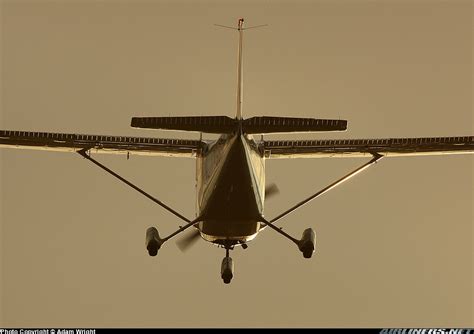 Cessna 172s Skyhawk Sp Untitled Aviation Photo 0781082