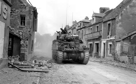 Wwii American Sherman Tank In Battle Damaged Town Europe 1944 Pics