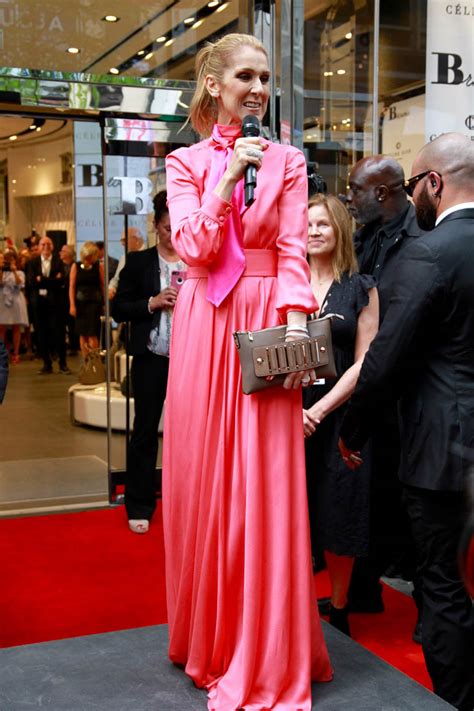 Сели́н мари́ клоде́тт дио́н — канадская певица, автор песен, актриса и композитор. Celine Dion shines bright like a diamond at bag launch in ...