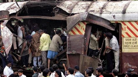 Mumbai Train Blasts Death For Five For 2006 Bombings Bbc News