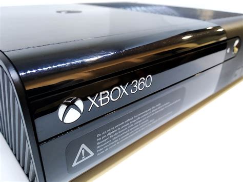 Consola Xbox 360 E 320gb Seminovo Play N Play