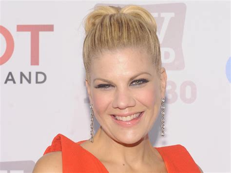 Kristen Johnston Pours Out Her Guts In New Memoir Cbs News