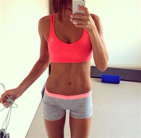 Kayla Itsines Sexy FitNakedGirls Blog