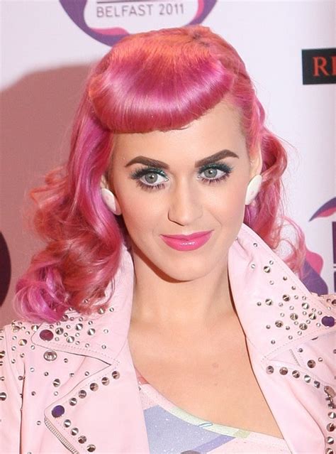 Goldwell, redken, joico, matrix, schwarzkopf professional 50s Hairstyles: Short Pin Up Hairstyles