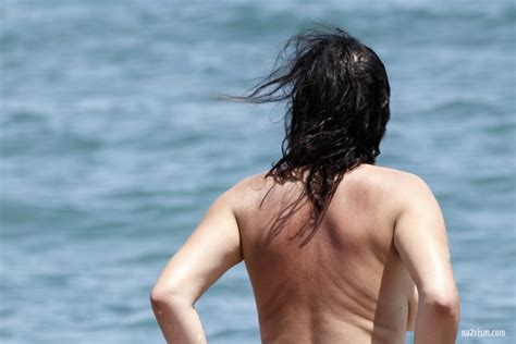 Why Nude Bathing Is Better Than Swimming In A Swimsuit Naturism Lifestyle