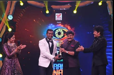 Even before the official reports, the small screen audiences opine that, master anand should bag the winner trophy of bigg boss season 3, as he is. Big Boss 3 Telugu winner : Rahul Sipligunj Wins 50lakh ...