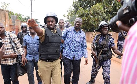 Ugandas Opposition Leader Besigye Blocked From Leaving His Home
