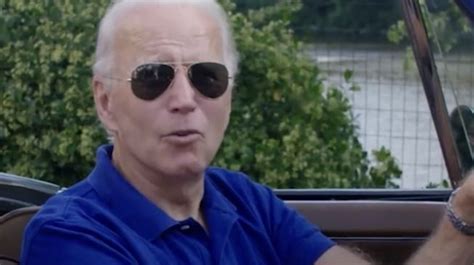 Kenapa kalu dari wa > kirim video>ke galeri>balik ke menu pengiriman> biasanya tampil preview/edit sebelum kirim video. Ini Dia Deretan Koleksi Jam Tangan Joe Biden, Salah ...