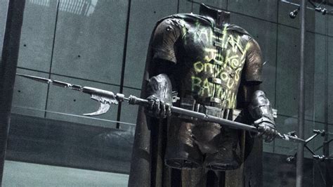 And it seems that cut will include jared leto's joker, complete with a new look that snyder teased on twitter on tuesday. Zack Snyder Hints That We Might See Joker Kill Robin in ...