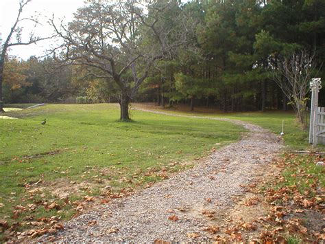 Make A Walking Track In The Big Yard Acreage Landscaping Landscape