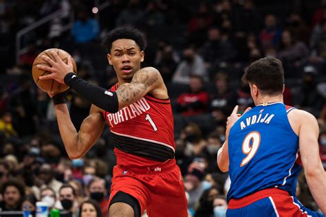 The Portland Trail Blazers need Anfernee Simons to be CJ McCollum 2.0 width=