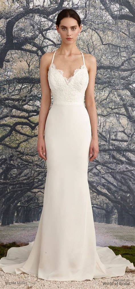 A fishtail wedding dress, or a mermaid style wedding dress, is a dream shape for brides who wants to create an hourglass silhouette. 29 Fabulous Fishtail Wedding Dresses For Your Big Day ...