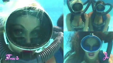 Jo And Tracie Underwater 60 S Style Double Hose Scuba Underwater