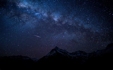 Download Starry Sky Night Mountains Nature 1440x900 Wallpaper