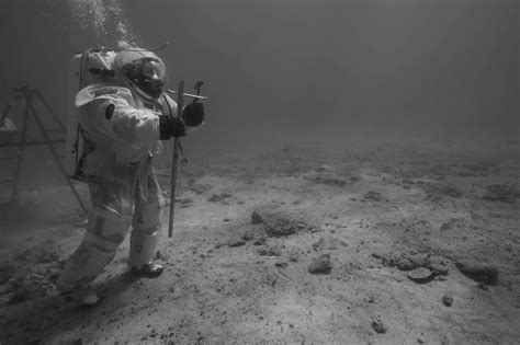 Astronomy And Space News Astro Watch Underwater Astronaut On The Moon