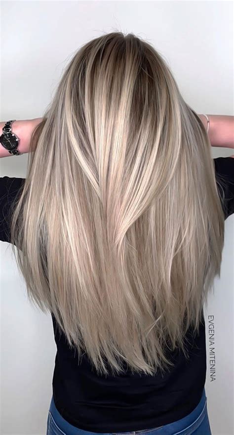 41 Best Pictures Champagne Blonde Hair Color Champagne Blonde Is The New Blonde Hair Hue Trend