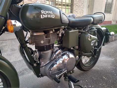 The royal enfield classic 500 battle green pays homage to the soldiers who sacrifice their lives for the safety of their countrymen. Royal Enfield Classic 350cc Battle Green - $ 8.500.000 en ...