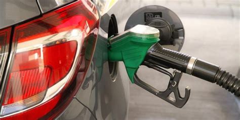 Pompa fiyatlarına yansıyacak olan zam ile benzinin litre fiyatı 7 tl'yi aştı. Benzine zam kesinleşti!