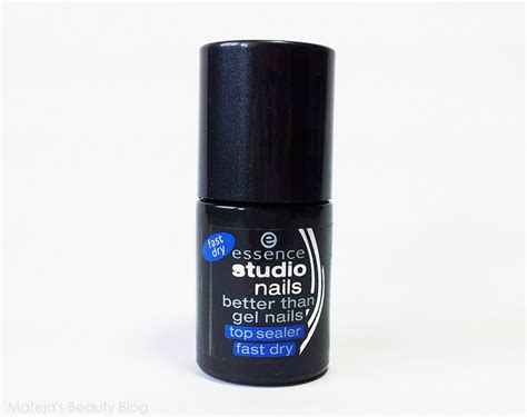 I never even consider any other brand when it comes to best affordable nail polish on the market, works wonders with the base and top coat. Bourjois 10 Days in the Shade 25 - Mateja's Beauty Blog