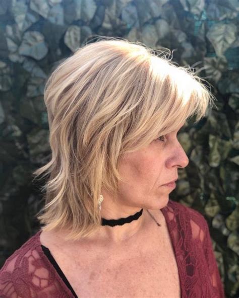 While the classic bob and blunt lob have seen their fair share of the attention recently, it's the new shag that's taking over salons everywhere. Modern Mullet Hairstyle | Modern shag haircut, Medium shag ...