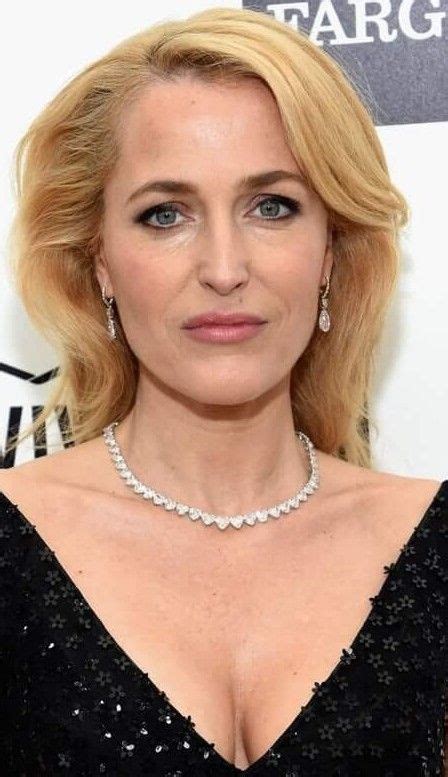 Pin By Robbie Brydon On Gillian Anderson Gillian Anderson Actresses