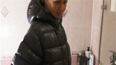 Christina Takes A Shower In Down Jacket And Slinkystylez Leggins