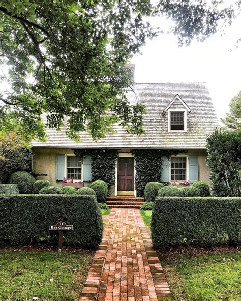 This Charming Cottage In East Hampton Is One Of The First House Pics I