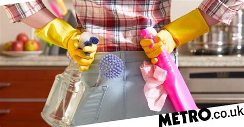 Man Ordered To Pay Ex Wife £180000 For 25 Years Of Unpaid Housework World News Metro News