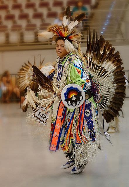 Mens Traditional Dancers Native American Native American Regalia