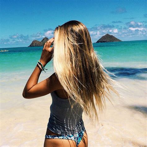 pin by abby b on Տʊmmⅇʀ ☀️ beach blonde surfing beach hair