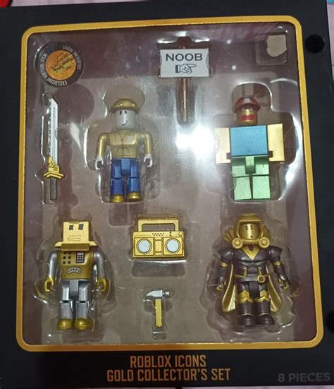 Roblox 15th Anniversary Roblox Icons Gold Collectors Set Exclusive