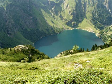 Top 10 Most Beautiful Lakes In France Travel Europe