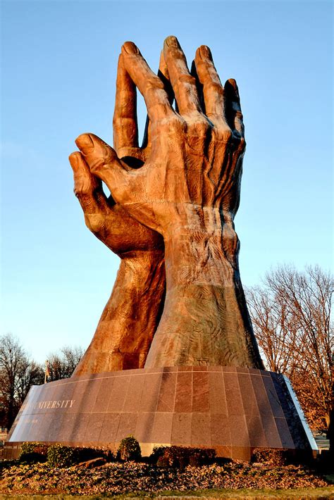 Worlds Largest Praying Hands Statue At Oral Roberts University In