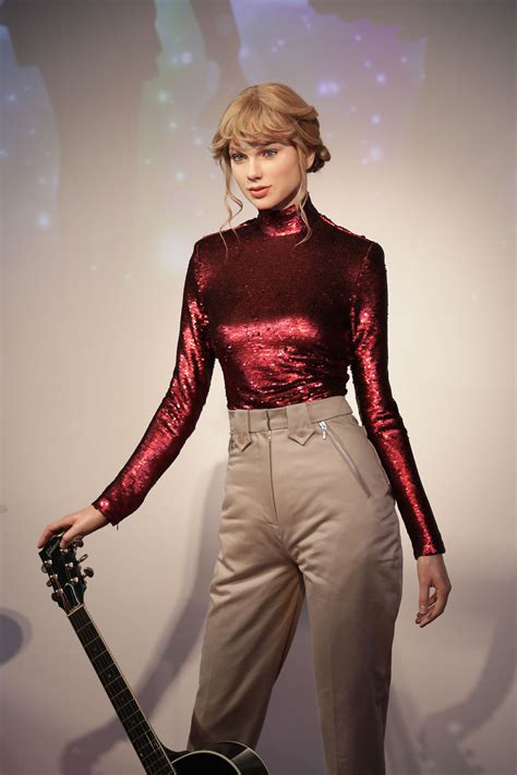 Taylor Swift Wax Figure Is Revealed At Madame Tussauds Dubai