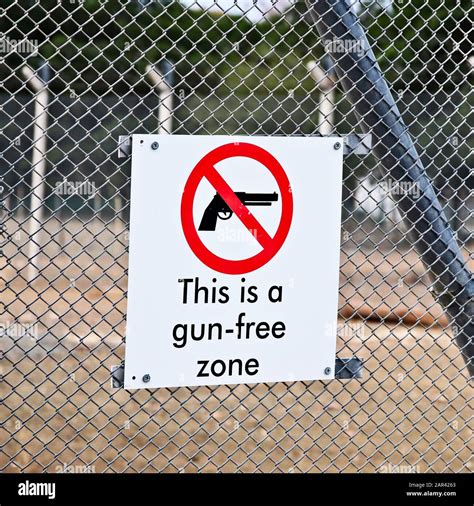 Gun Free Zone Sign Hi Res Stock Photography And Images Alamy