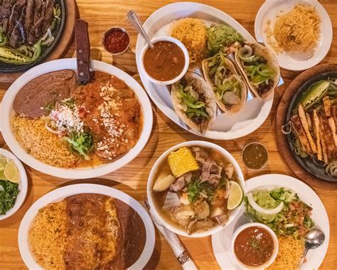 Lona's story was inspired by chef pablo salas' desire to bring mexican flavors to the american food scene. Order El Ranchito (Jefferson Blvd) Delivery Online ...