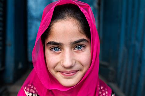 Kashmiri Girl Juzaphoto
