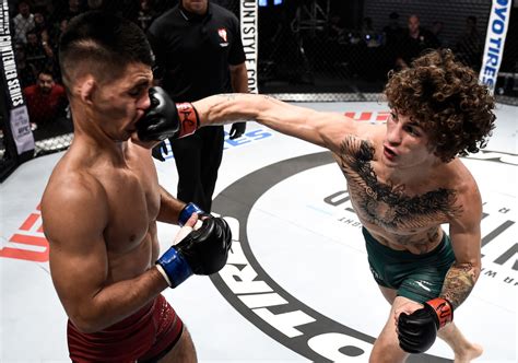A colorful head of hair will enter the octagon along with o'malley! O'Malley's goal not just to win, but to earn KO | UFC ® - News