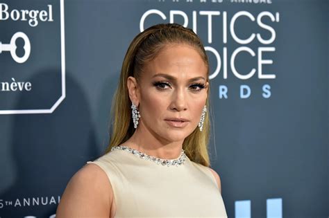 Jennifer Lopez 51 Shows Off Toned Abs In Swimsuit Snap Vacation Vibes Fox News Jill S