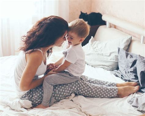 10 Reasons Your Toddler Is Waking Up Too Early And Fixes