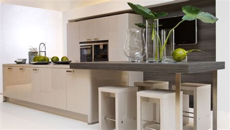 Vous souhaitez poser une crédence dans votre cuisine et vous cherche des idées allant dans l'axe credence cuisine nolte. Nolte kuchen - Vam'da cuisines | Cuisine nolte, Cuisine, Bar cuisine