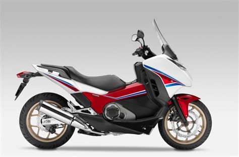 Find the best & compare sports cars for economy, performance, comfort & reliability at review centre. HONDA INTEGRA NC 750 D 2014 745cc SCOOTER price ...