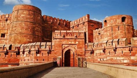 Explore Agra Fort And Learn The Historical Essence Of India In 2023