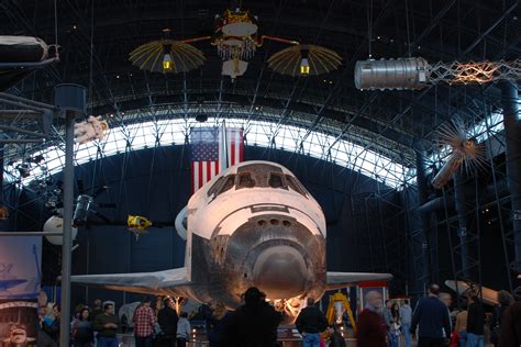 Visiting Space Shuttle Discovery Steven F Udvar Hazy Center