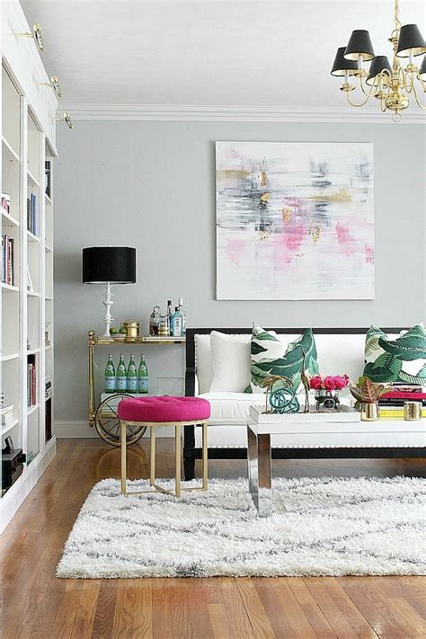 Lauren flanagan has more than 15 years of experience working in home decor and has written extensively for a variety of publications about home decor. Metallic Grey And Pink: 27 Trendy Home Decor Ideas | DigsDigs