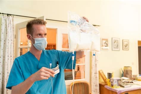 Häusliche krankenpflege soll helfen, krankenhausaufenthalte zu vermeiden. Krankenpflege zuhause in Darmstadt » Pflegedienst Hessen-Süd