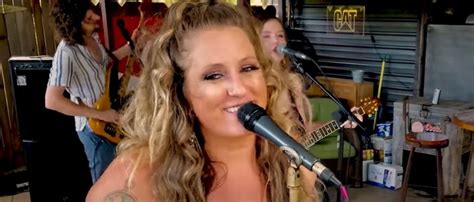 rising country star taylor dee killed at 33 in car crash the daily caller