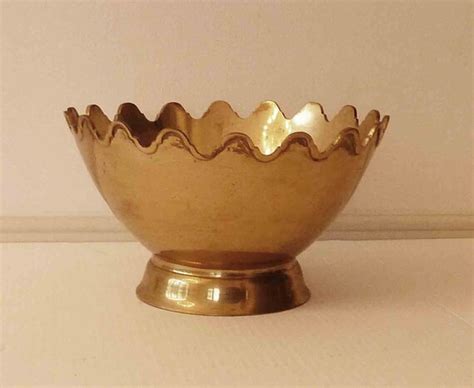 Vintage Large Brass Bowl Scalloped Edge Mid Century Gold Tone